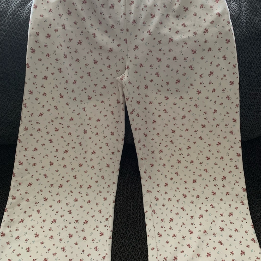 Arizona Jean Company Cream and Red Floral Wide Leg Pants